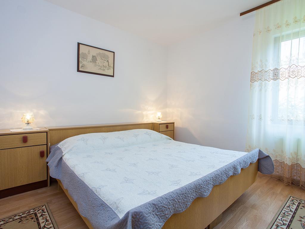 Apartment Nerina โปเรช ภายนอก รูปภาพ