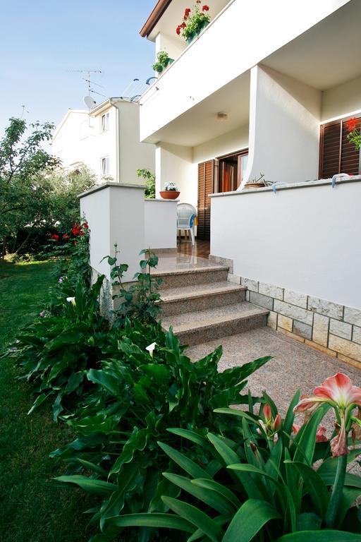 Apartment Nerina โปเรช ภายนอก รูปภาพ