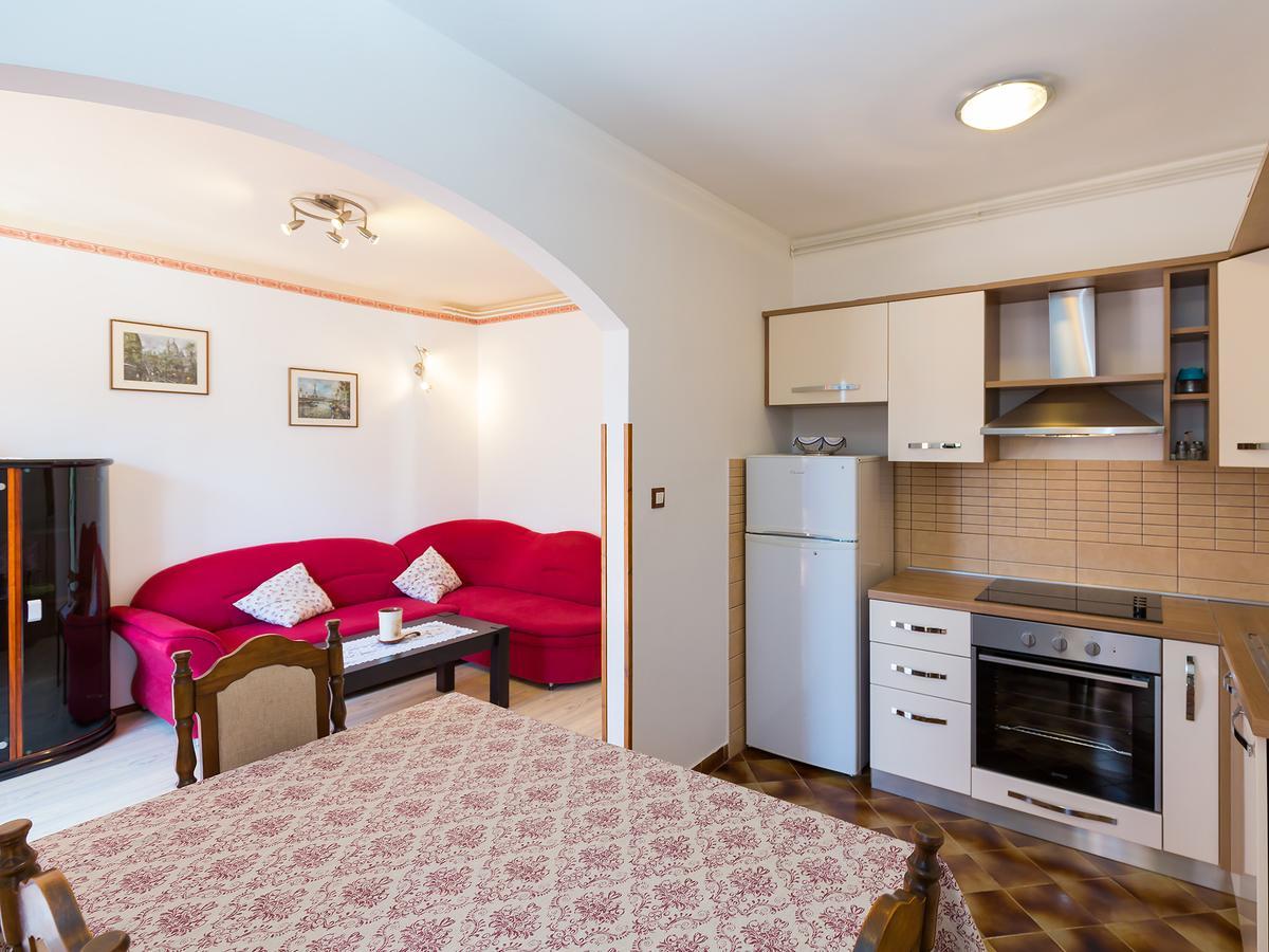 Apartment Nerina โปเรช ภายนอก รูปภาพ